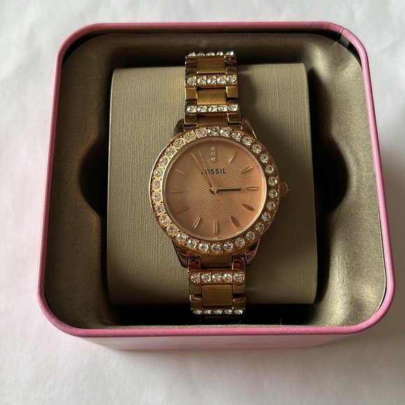 Rose gold Fossil Watch - Picture 5 of 5